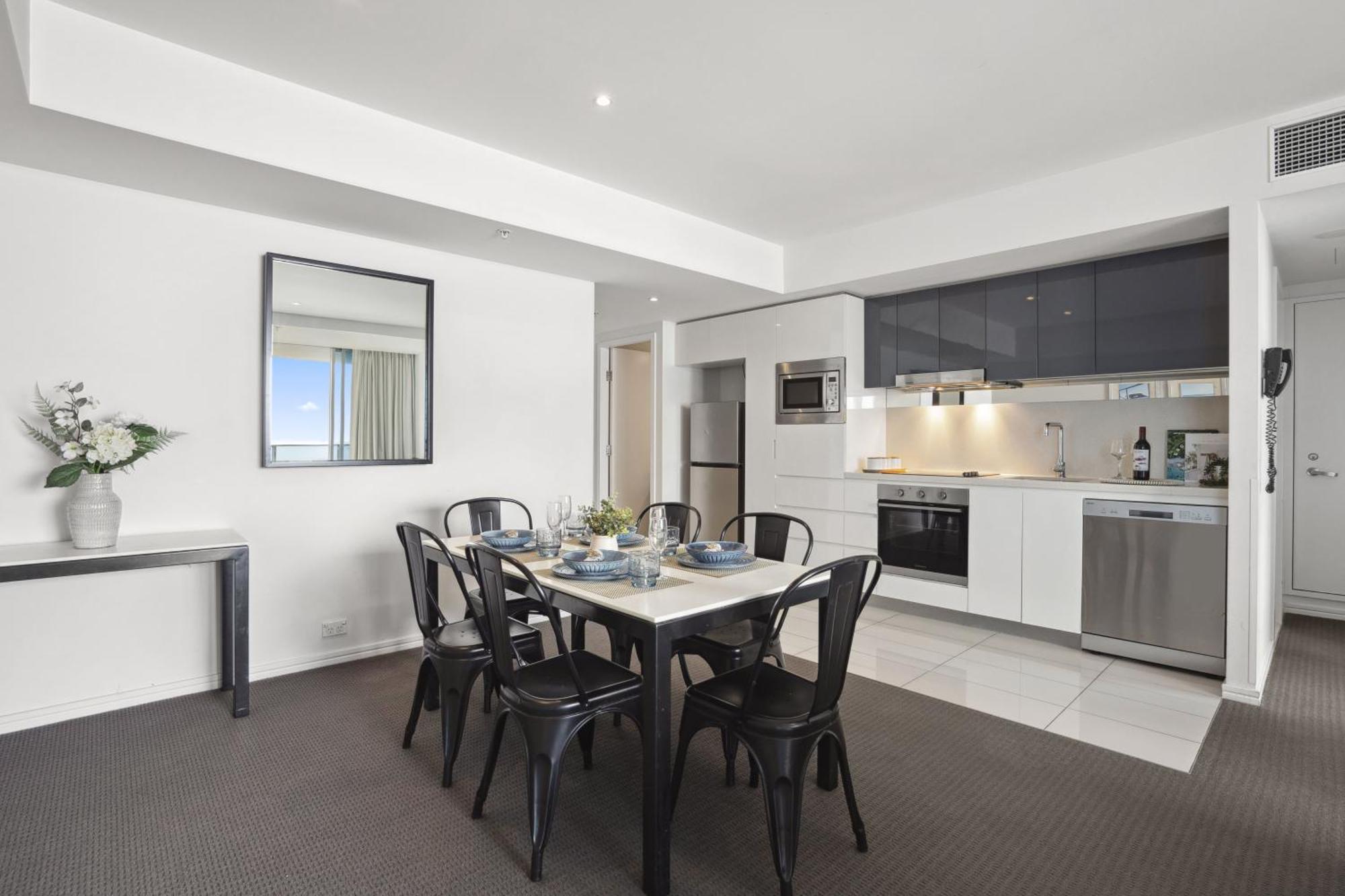 H'residences - 2 Bedroom Ocean View In The Center Of Surfers Paradise Gold Coast